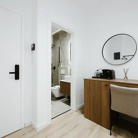Avenue Residences *