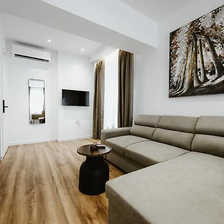 Avenue Residences *